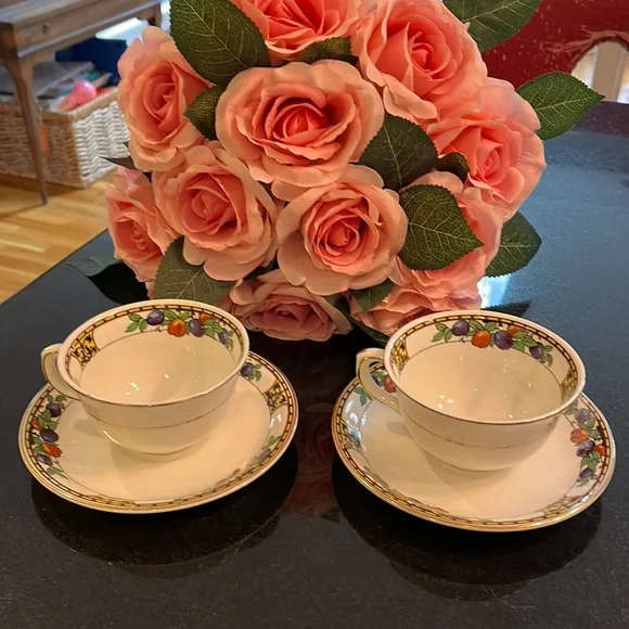 Cup & Saucer - MADDOCK, JOHN & SONS - Pattern is Manchester -Set of 2 - Picture 1 of 16